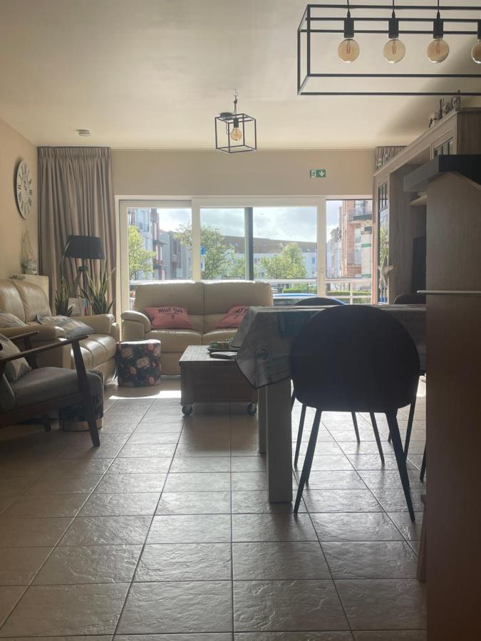 Ferienwohnung Des ambassadeurs Blankenberge Exterior foto